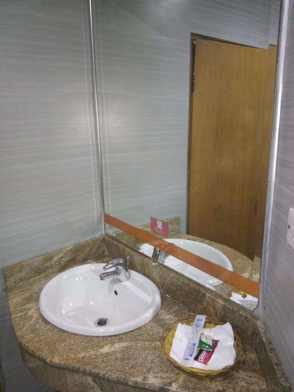 Eden Crest Hotel&Resort Enugu Exterior foto